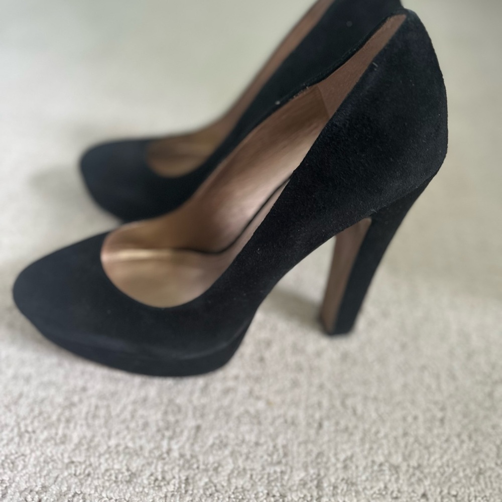 BCBG Black Suede Women's Pumps